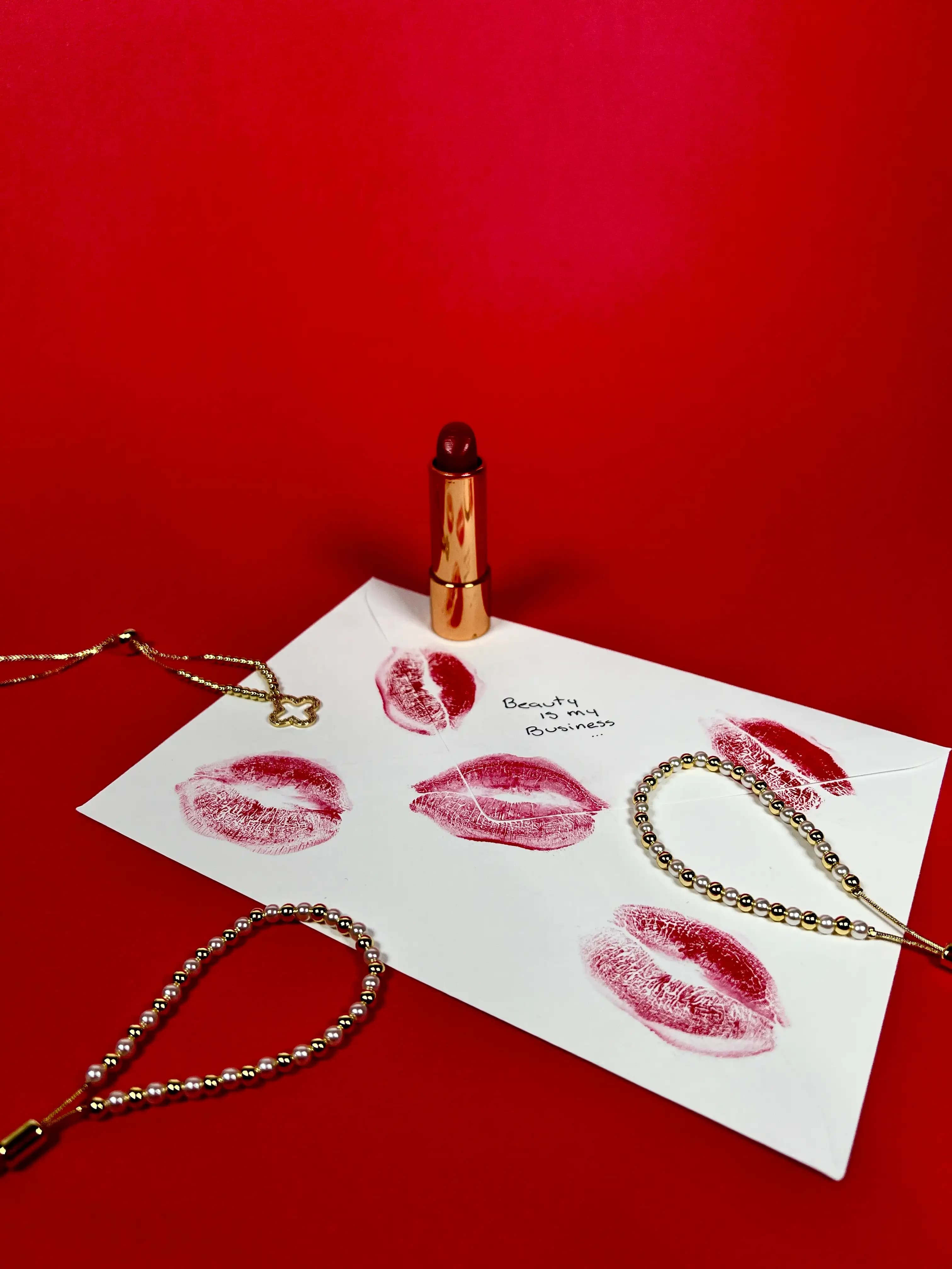 XOXXO Beauty Experience